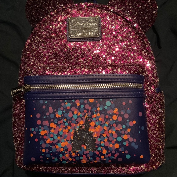 Disney land Paris loungefly - Picture 1 of 2